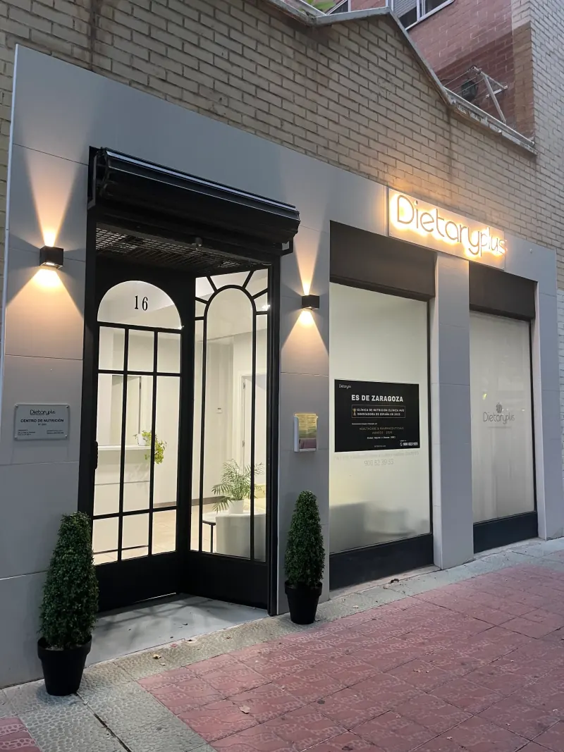 Clínica DietaryPlus - Exterior del centro de nutrición en Zaragoza (Actur)